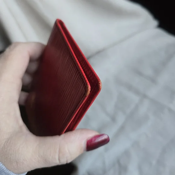 Louis Vuitton Card Holder Epi Red Leather  - Picture 4 of 12